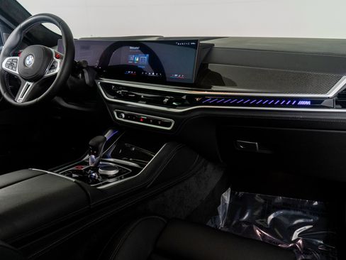 Used 2025 BMW X6 M Competition image 54