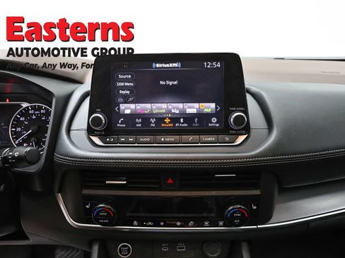 Used 2023 Nissan Rogue SV w/ SV Premium B Package AWD/4WD image 12
