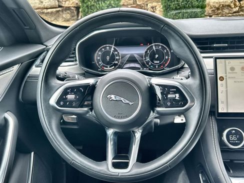 Used 2025 Jaguar F-PACE R-Dynamic S AWD/4WD image 21