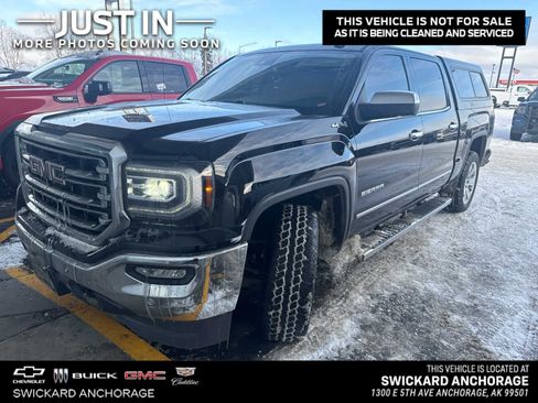 Used 2018 GMC Sierra 1500 SLT image 1