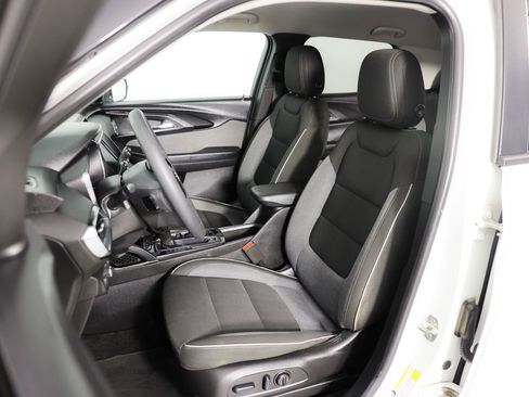 Used 2023 Chevrolet TrailBlazer LT image 19