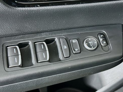 Used 2025 Honda CR-V EX-L image 15