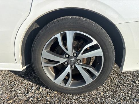 Used 2024 Honda Odyssey Touring image 6