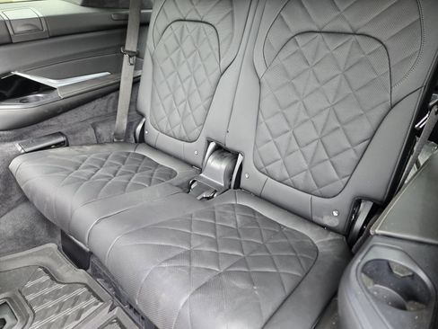 Used 2026 BMW X7 xDrive40i w/ M Sport Package AWD/4WD image 26
