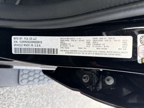 Used 2025 RAM 1500 Big Horn RWD image 33
