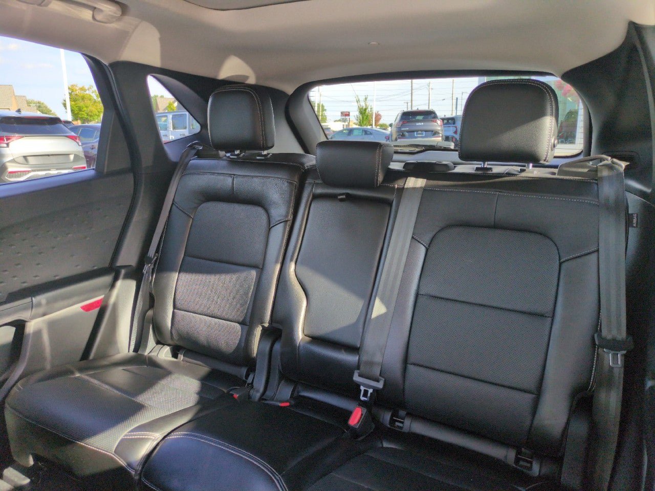 Used 2020 Ford Escape Titanium w/ Titanium Premium Package 2.0 AWD/4WD image 25