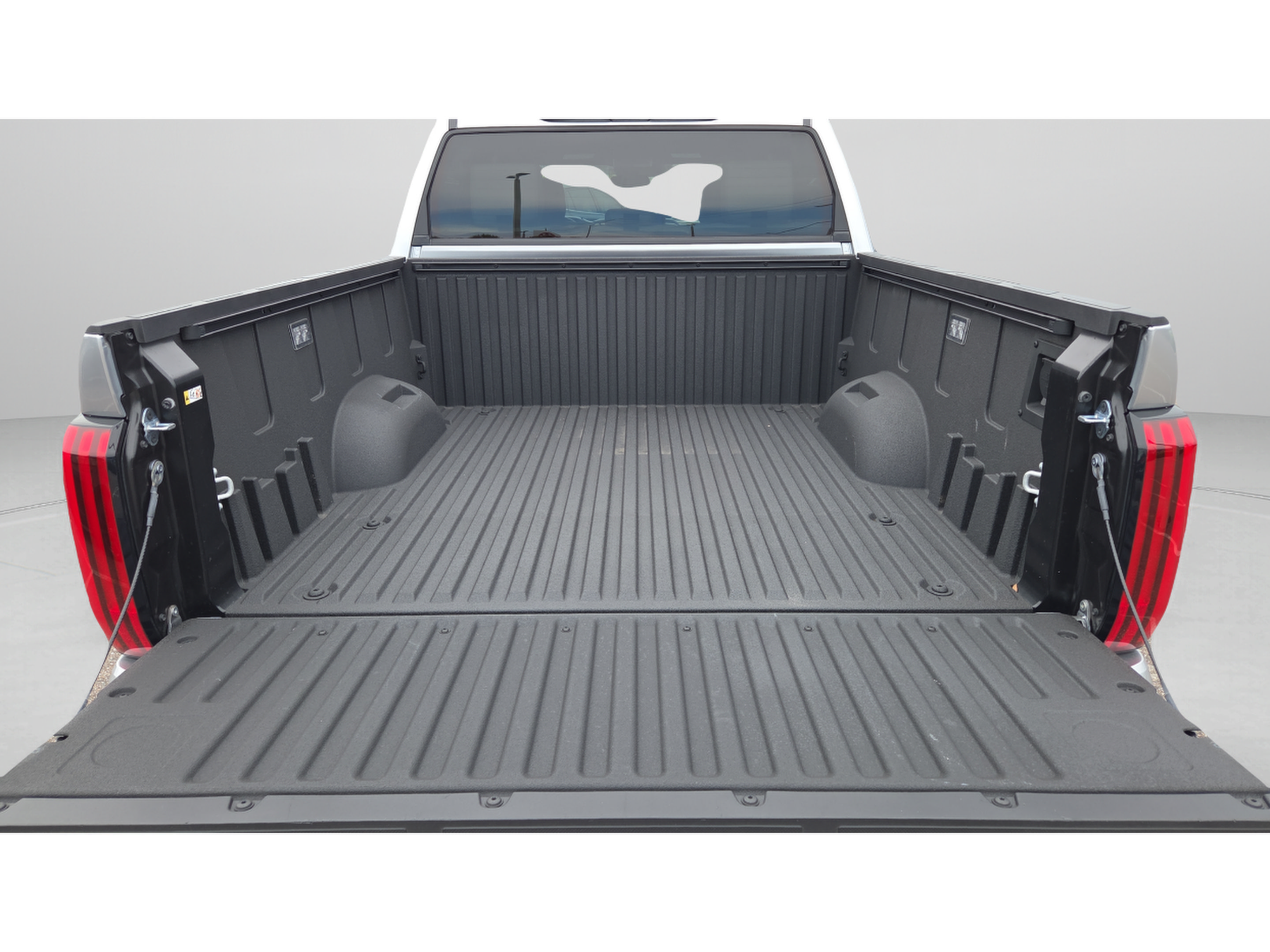 Certified 2026 Toyota Tundra SR5 w/ SR5 Premium Package AWD/4WD image 9