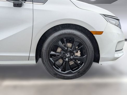 Used 2024 Honda Odyssey Sport image 12