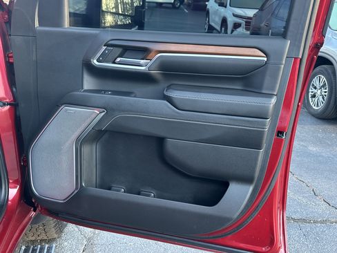 Used 2024 GMC Sierra 2500 Denali w/ Technology Package image 18