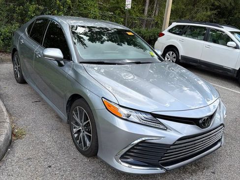 Used 2024 Toyota Camry XLE w/ Navigation Package FWD image 1