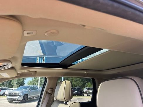 Used 2018 Jeep Grand Cherokee Overland RWD image 28