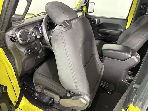 Used 2023 Jeep Wrangler Sport image 24