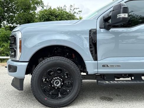 New 2026 Ford F250 Lariat w/ Black Appearance Package AWD/4WD image 5