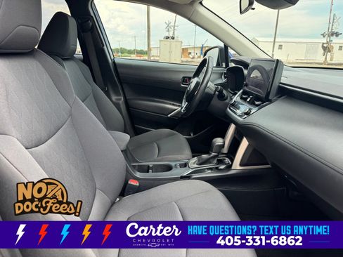 Used 2024 Toyota Corolla Cross LE FWD image 30