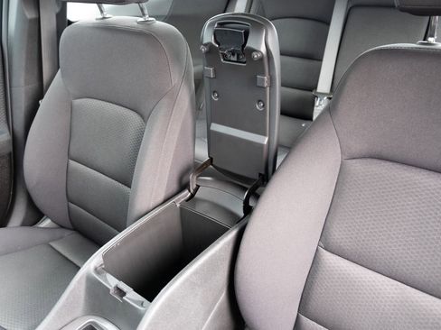 Used 2024 Chevrolet Malibu LT w/ LPO, Floor Liner Package FWD image 9