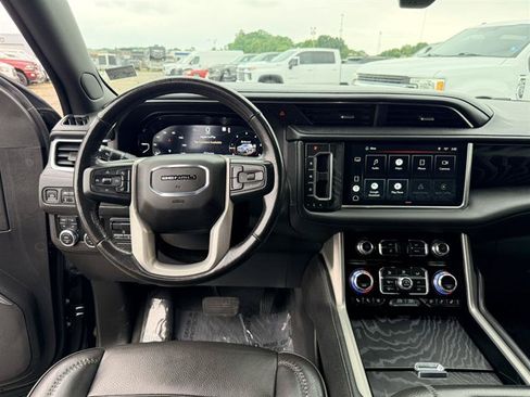 Used 2022 GMC Yukon XL Denali w/ Max Trailering Package AWD/4WD image 26