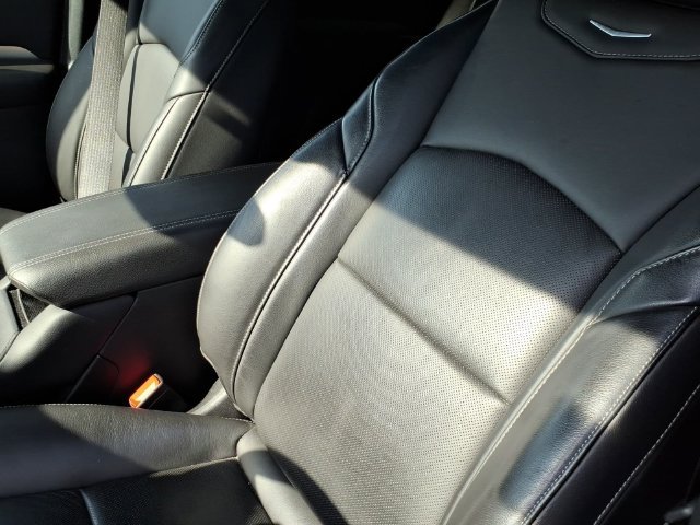 Used 2019 Cadillac XT4 Premium Luxury AWD/4WD image 12