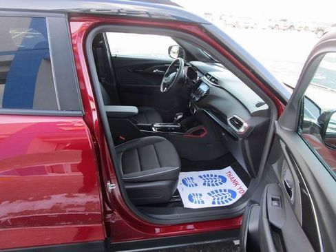 Certified 2023 Chevrolet TrailBlazer RS w/ Convenience Package image 25