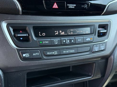 Used 2021 Honda Passport Sport image 11