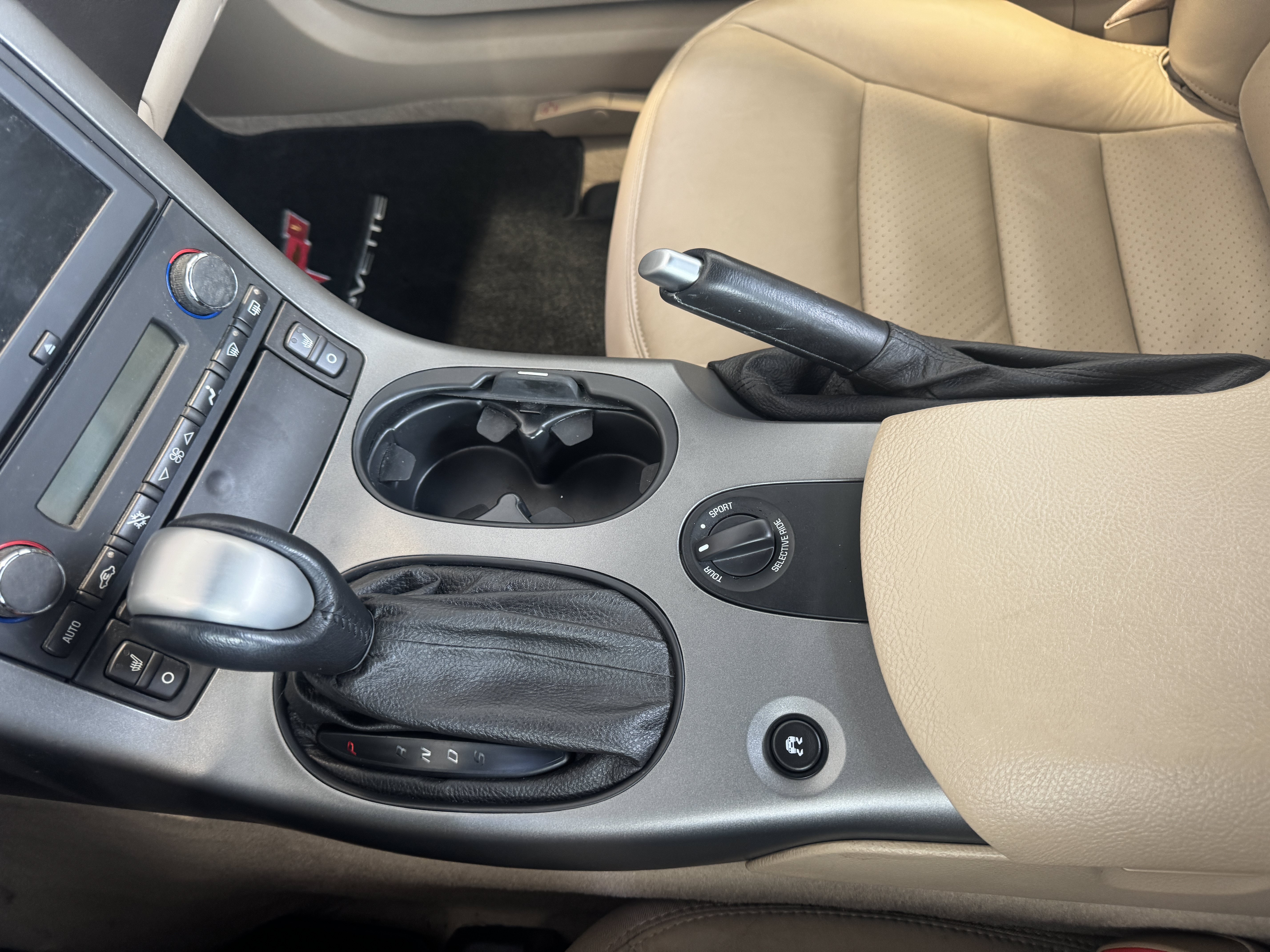 Used 2007 Chevrolet Corvette Convertible w/ Preferred Equipment Group RWD image 16
