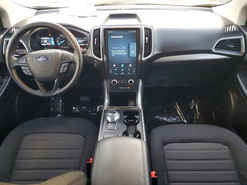 Certified 2022 Ford Edge SE w/ Black Appearance Package image 8