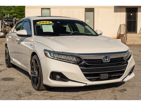 Used 2021 Honda Accord EX image 32