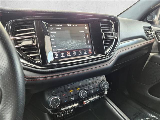 Used 2023 Dodge Durango GT AWD/4WD image 12