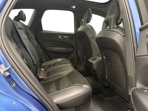 Used 2018 Volvo XC60 T6 R-Design w/ Convenience Package AWD/4WD image 14