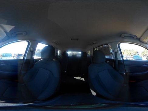 Used 2025 Kia Sportage LX image 42