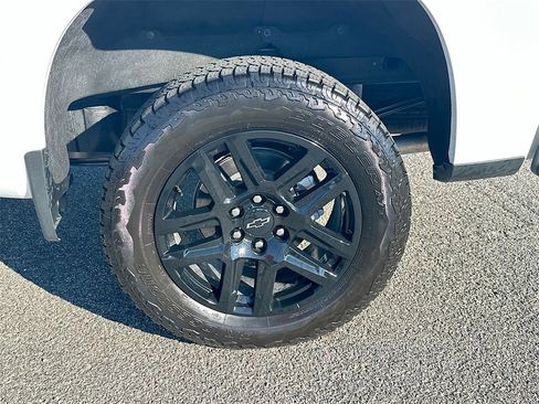 Used 2025 Chevrolet Silverado 1500 LT Trail Boss w/ Convenience Package II image 24