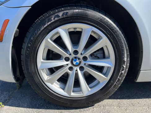 Used 2015 BMW 528i Sedan image 25