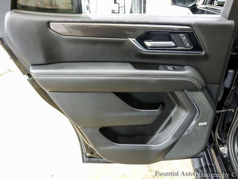 Used 2025 GMC Yukon Elevation w/ LPO, Floor Liner Package image 22