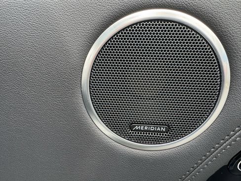 Used 2022 Land Rover Range Rover Westminster Edition image 16