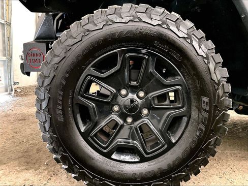 Used 2018 Jeep Wrangler Sport AWD/4WD image 8