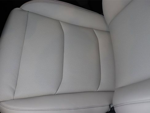 New 2026 Genesis GV70 2.5T Select image 11