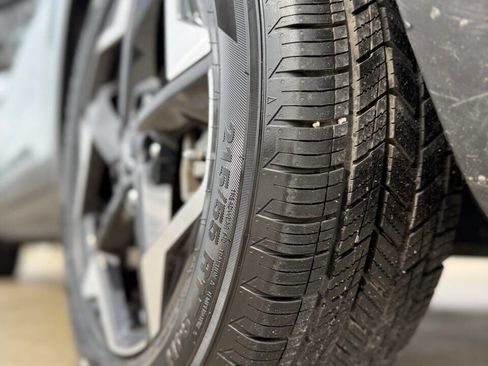 Used 2024 Kia Seltos EX image 8