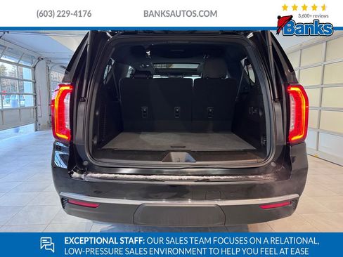 Certified 2023 GMC Yukon XL SLT w/ SLT Premium Package image 7