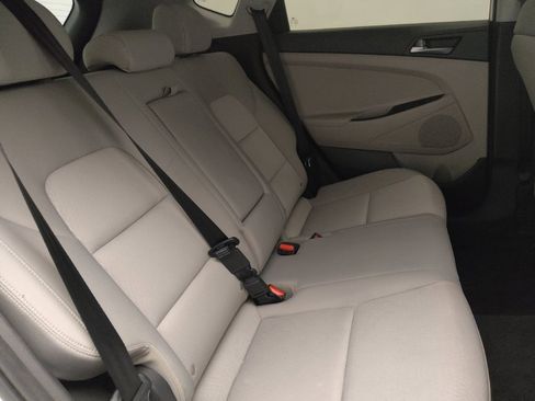 Used 2017 Hyundai Tucson SE image 19