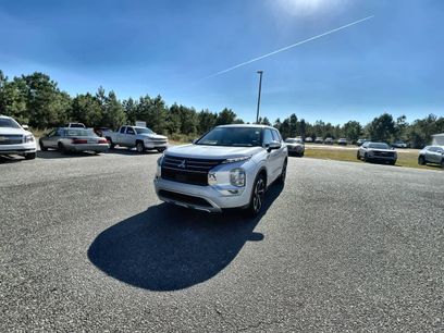 Used 2024 Mitsubishi Outlander SE