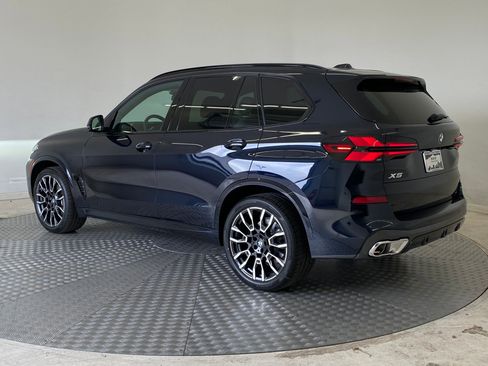 New 2026 BMW X5 xDrive40i w/ M Sport Package image 3