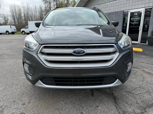 Used 2018 Ford Escape SE w/ SE Sync 3 Package FWD image 8