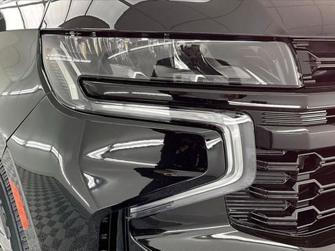 Used 2024 Chevrolet Tahoe Z71 w/ Luxury Package image 30