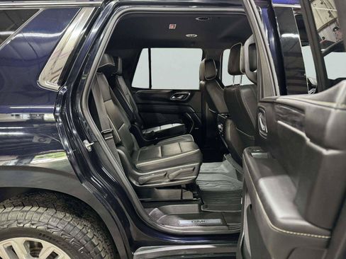 Used 2022 GMC Yukon SLT w/ SLT Luxury Package AWD/4WD image 34