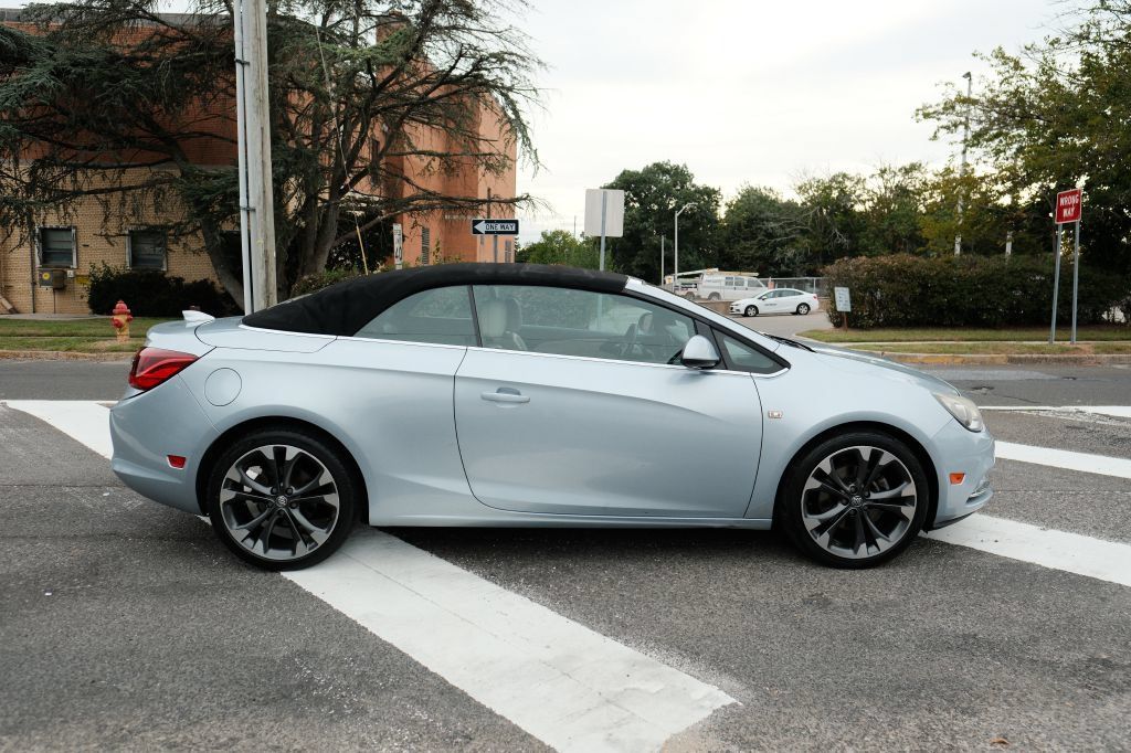 Used 2018 Buick Cascada Premium FWD image 8