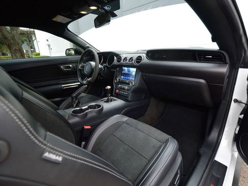Used 2018 Ford Mustang Shelby GT350 w/ Convenience Package RWD image 39