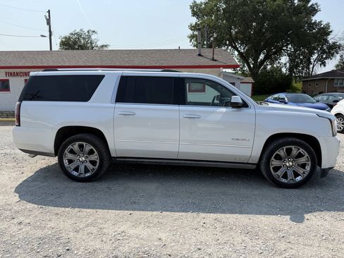 Used 2016 GMC Yukon XL Denali w/ Open Road Package AWD/4WD image 2