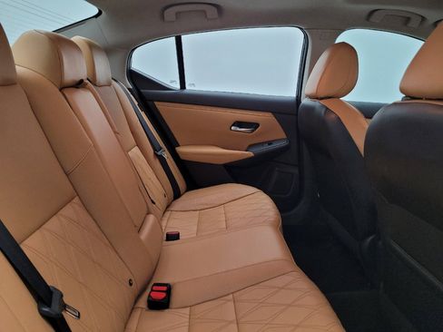 Used 2020 Nissan Sentra SV w/ SV Premium Package FWD image 19