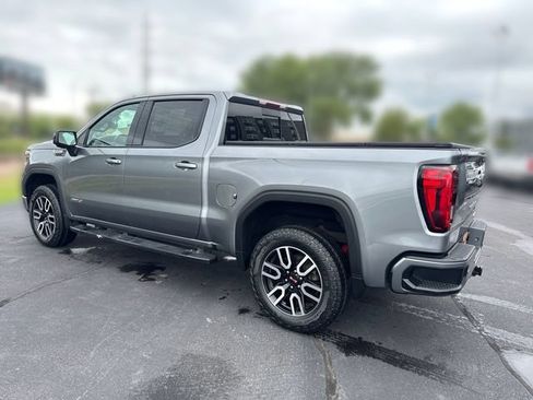 Used 2020 GMC Sierra 1500 AT4 w/ AT4 Premium Package AWD/4WD image 3