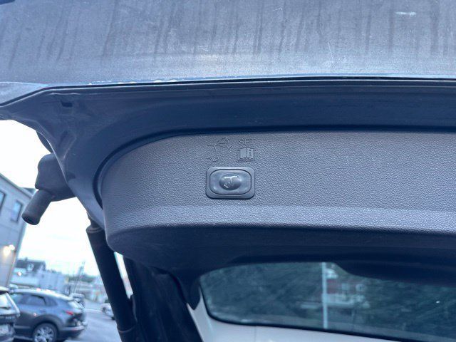 Used 2018 Ford Escape SEL w/ Canadian Touring Package AWD/4WD image 10