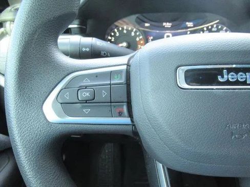 Certified 2025 Jeep Compass Sport w/ Mopar Graphics Package AWD/4WD image 22